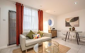 Central Belfast Apartments, Salisbury
